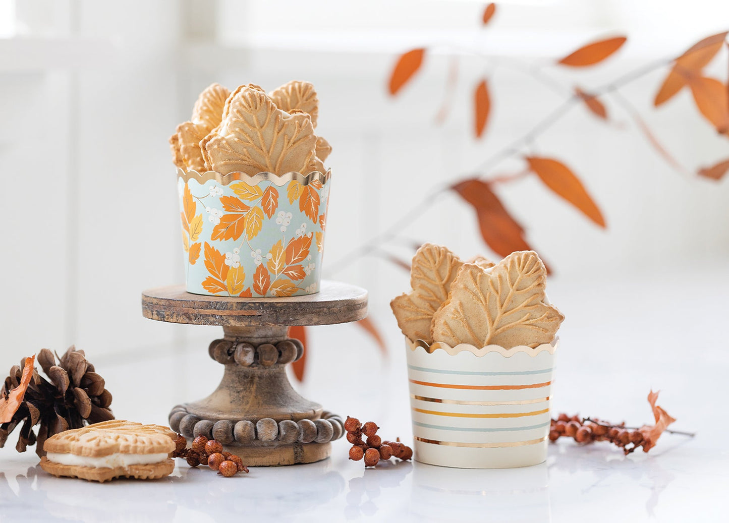 Harvest White Berries Baking/Treat Cups