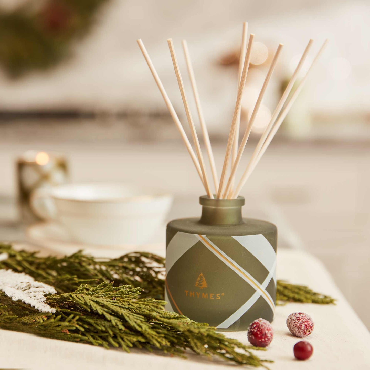 Thymes Frasier Fir Frosted Plaid Petite Reed Diffuser